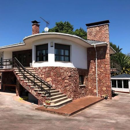 Villa La Casona De La Carbayeda Oviédo Exterior foto